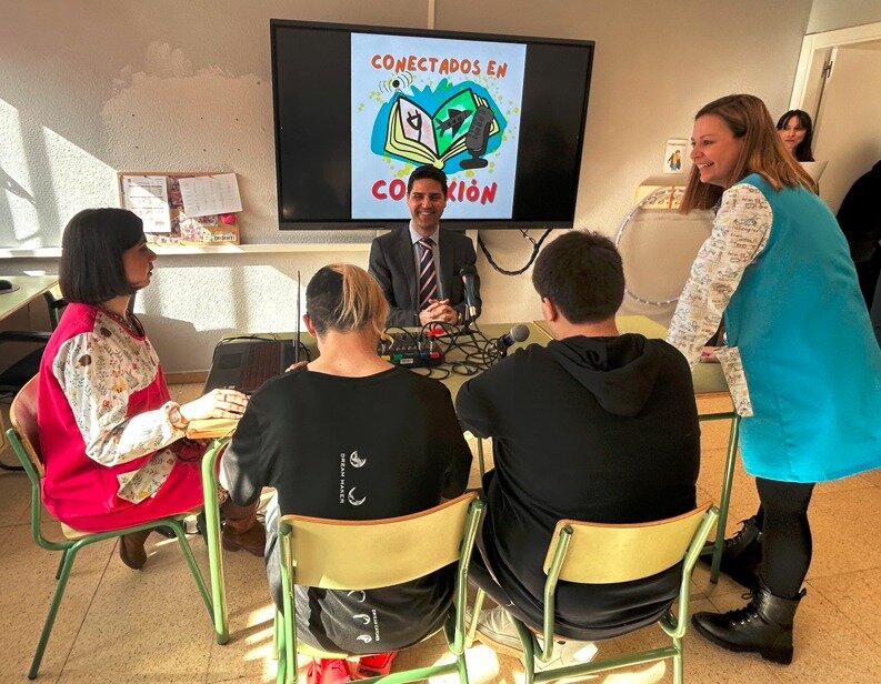 Emilio Viciana, en el Colegio público de Educación Especial Príncipe de Asturias de Aranjuez - Foto Comunidad de Madrid