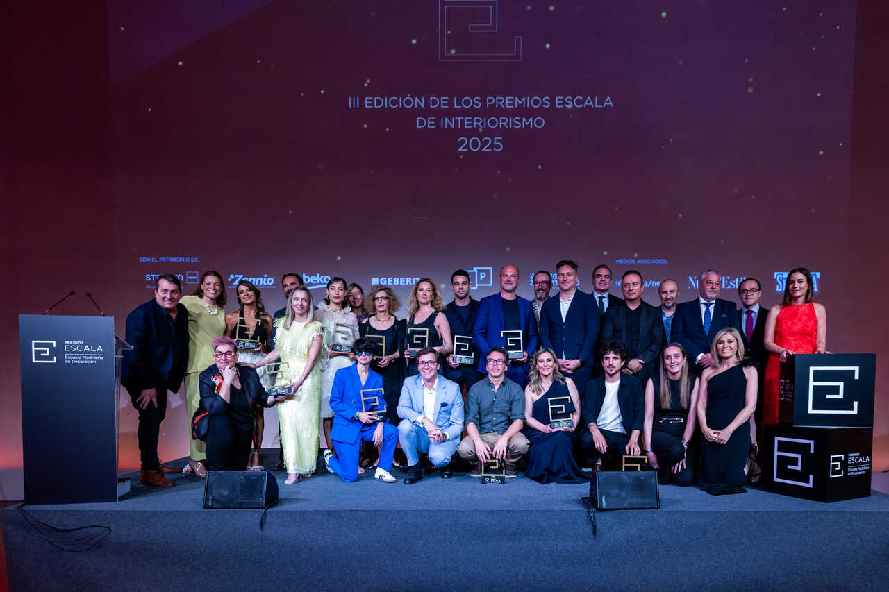 Premiados, patrocinadores y Sandra Golpe en la III EDICIÓN PREMiOS ESCALA DE INTERIORISMO
