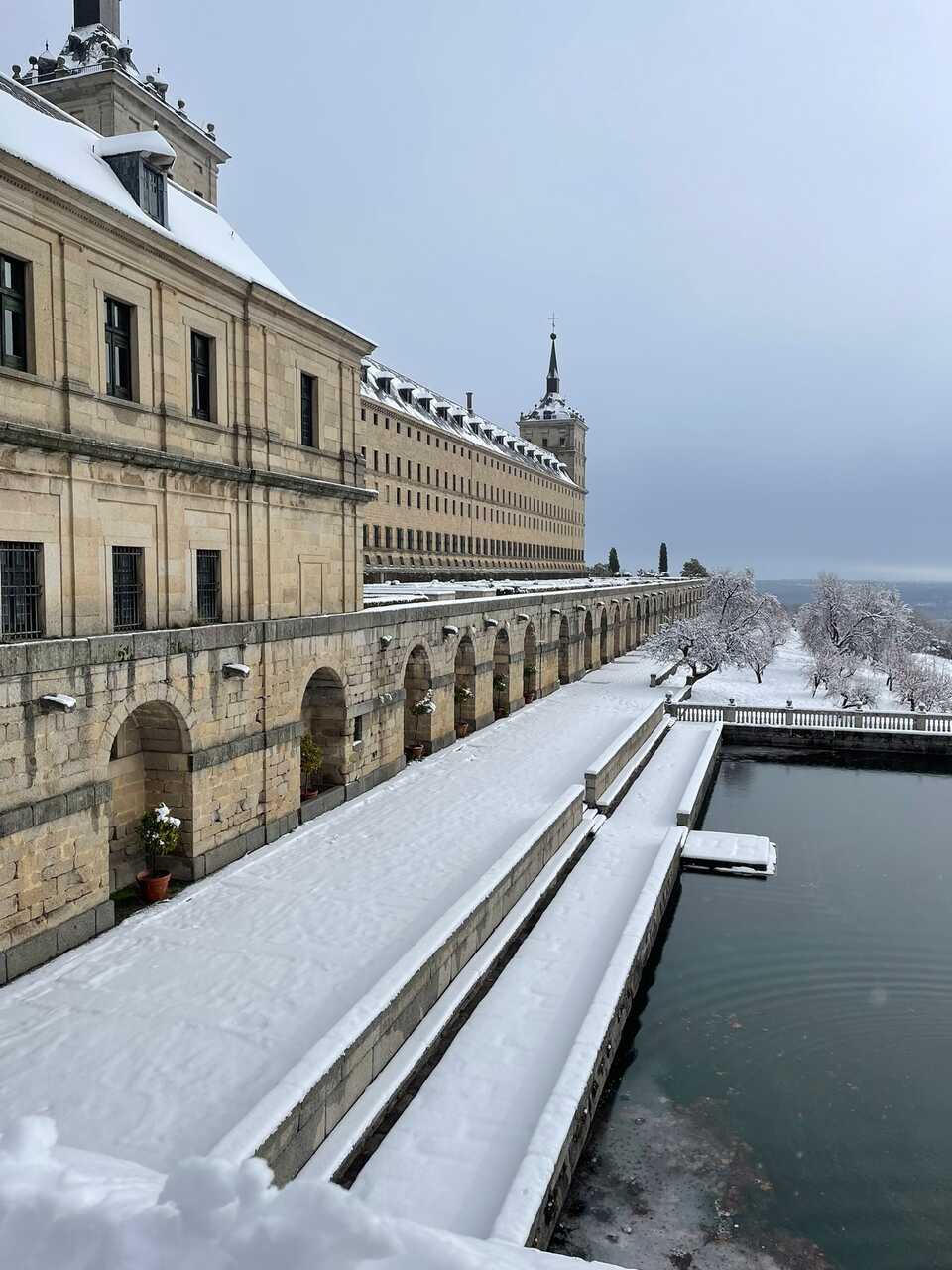 Nevada en San Lorenzo de El Escorial 28 de enero 2026 - Foto de X @TabogaKaren Karen Taboga
