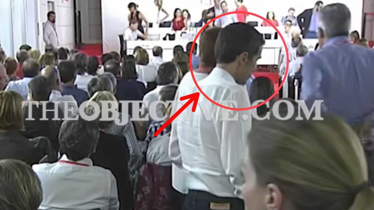 Imagen de la publicación en The Objective de las imágenes del Comité Federal del PSOE de 2016